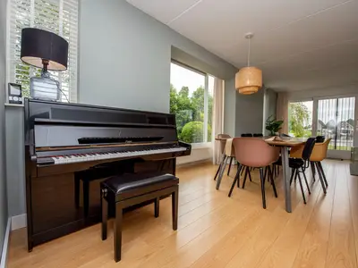 DiningRoom