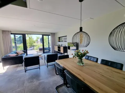 DiningRoom