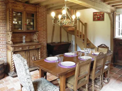 DiningRoom
