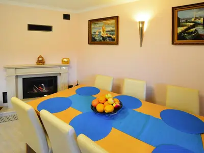DiningRoom