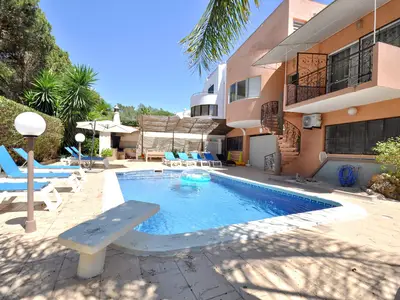 PoolOfHouse