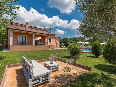 Ferienhaus für 6 Personen (120 m²) in Radetići 2/10