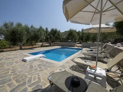 PoolOfHouse