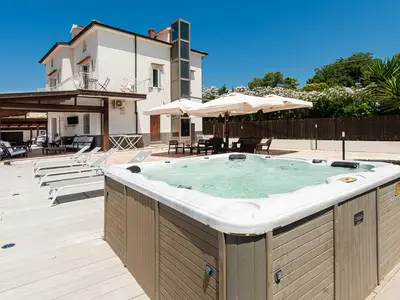 pool