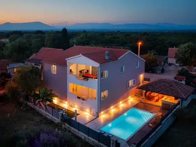 Ferienhaus für 8 Personen (120 m²) in Oklaj 2/10
