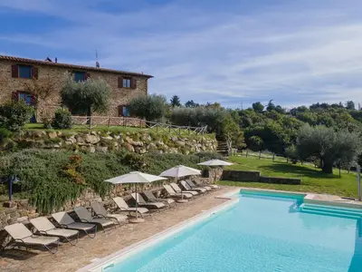 PoolOfHouse