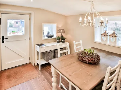 DiningRoom