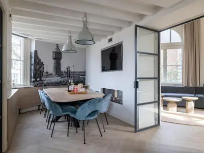 DiningRoom