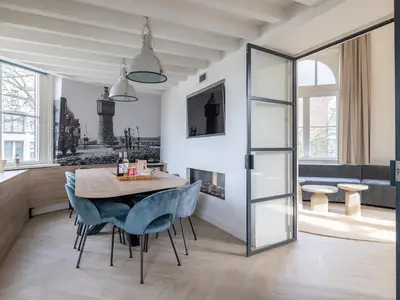 DiningRoom