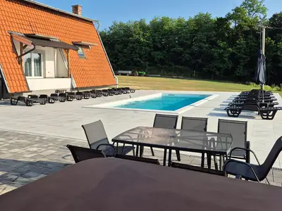 pool
