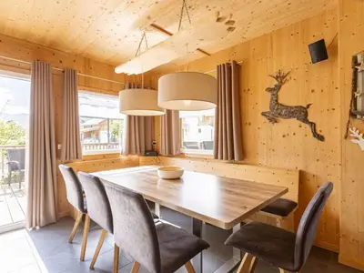 DiningRoom