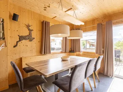 DiningRoom