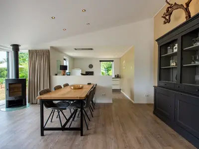 DiningRoom