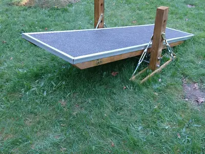 Garten. Hundewippe/ Hundetrainingsplatz
