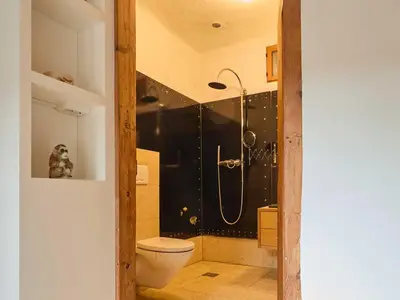 WC und begehbare Dusche