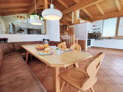 DiningRoom