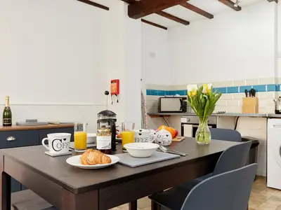 DiningRoom