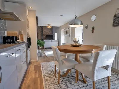 DiningRoom