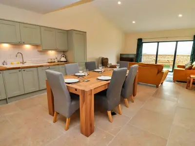 DiningRoom