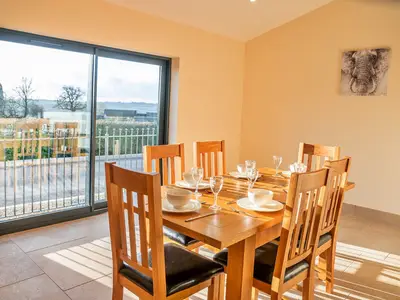 DiningRoom