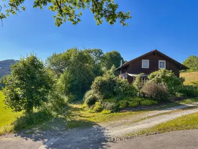 Außenseite Ferienhaus [Sommer]