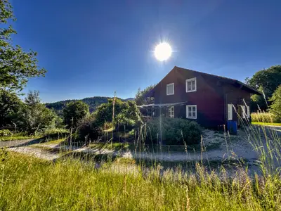 Außenseite Ferienhaus [Sommer]