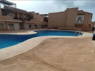 PoolOfHouse