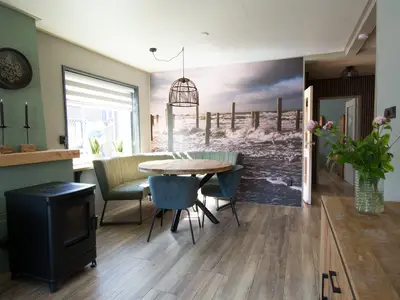 DiningRoom