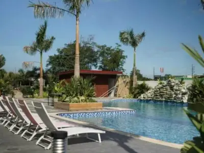 PoolOfHouse