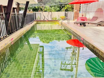 PoolOfHouse