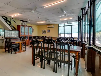 DiningRoom