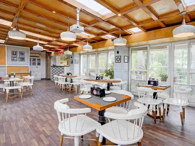 DiningRoom