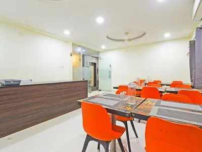 DiningRoom