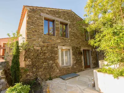 Außenseite Ferienhaus [Sommer]
