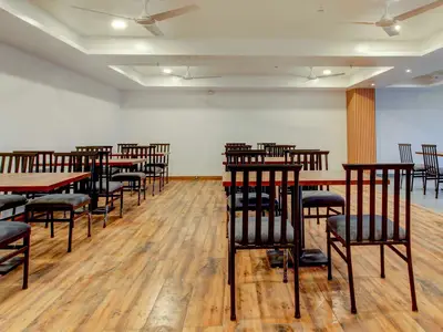 DiningRoom
