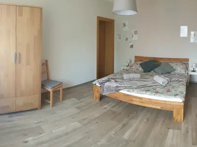 Schlafzimmer 2 Blumen