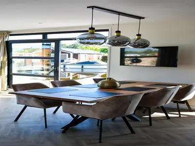 DiningRoom