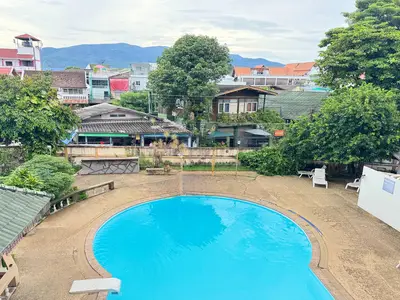 PoolOfHouse
