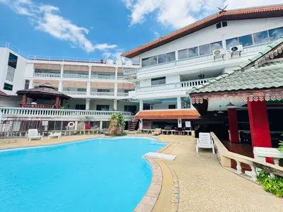 PoolOfHouse