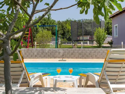pool