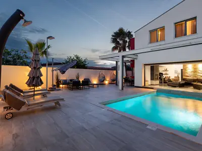 pool