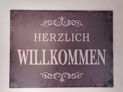 CASA DOMINGO Einfahrt mit privatem Parkplatz