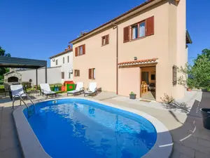 Ferienhaus für 5 Personen (90 m²) in Rebići