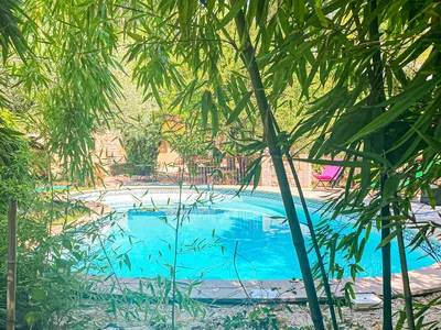 pool