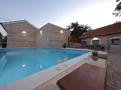 pool