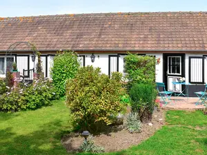 Ferienhaus für 4 Personen (100 m²) in Eringhem