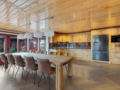 DiningRoom