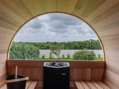 Blick aus der Sauna auf das Naturschutzgebiet