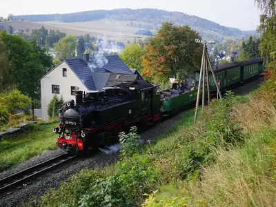 Direkte Anbindung an Wanderweg und Bimmelbahn