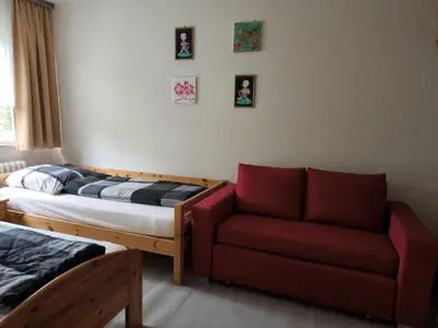 Zweites Schlafzimmer mit Schlafcouch